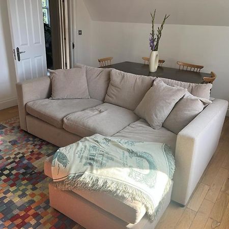 2 Bedroom Top Floor Flat, West Dulwich Free Street Parking لندن المظهر الخارجي الصورة